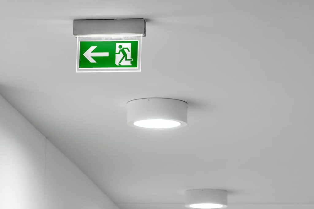 Emergency lighting on ceiling
